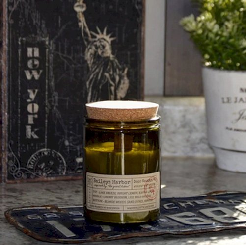 Wanderlust Scents 9oz Woodwick Soy Candle